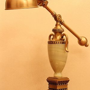 Đèn Bàn Châu Âu APT66-11