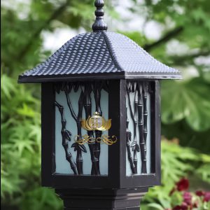 Đèn chùa trúc tháp đen