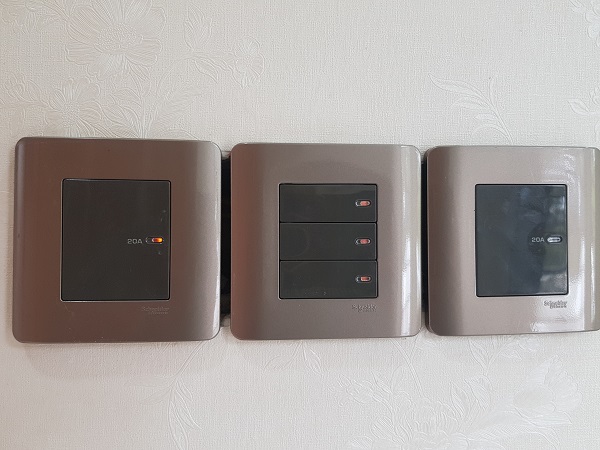 Công tắc Schneider là một dòng sản phẩm của tập đoàn Schneider Electric được sử dụng rất phổ biến hiện nay