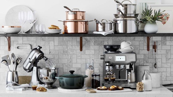 Các thiết bị bếp thường có đa dạng rất nhiều loại hình, chức năng và kích thước