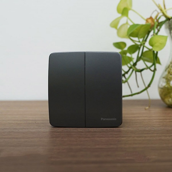 Hùng Thảo là đơn vị cung cấp công tắc điện mặt vuông Panasonic tại Vinh uy tín và chất lượng tốt nhất hiện nay