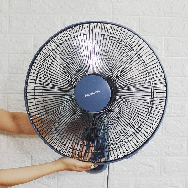 Quạt treo tường Panasonic thường được tích hợp với nhiều tính năng tiện ích