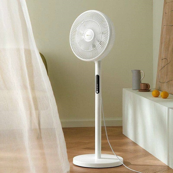 Một số model quạt đứng điều khiển từ xa có tính năng tiết kiệm năng lượng và độ ồn thấp