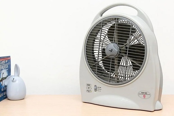 Hùng Thảo là đơn vị cung cấp quạt sạc tích điện tại Nghệ An có uy tín và chất lượng tốt nhất hiện nay
