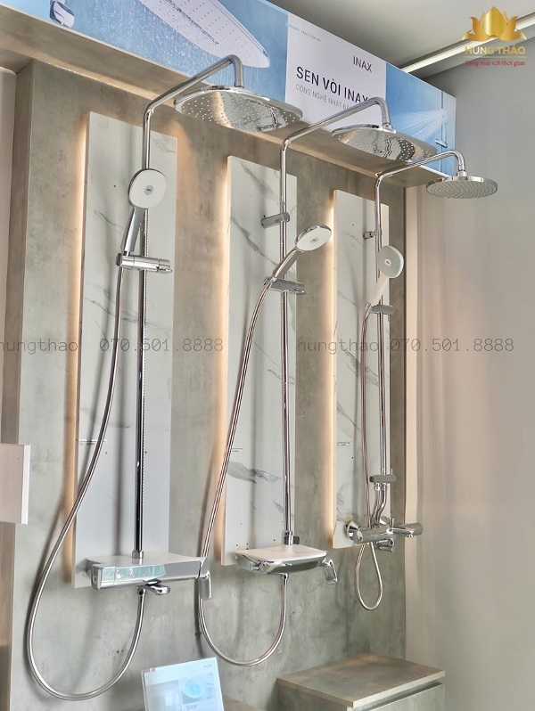 Những thiết bị có công nghệ tiết kiệm nước như sen tắm tiết lưu, bồn cầu xả kép,… đang là lựa chọn ưu tiên nhờ khả năng giảm chi phí vận hành lâu dài