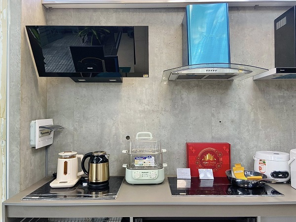 Khách hàng tại Nghệ An thường quan tâm đến độ bền, công năng và bảo hành khi chọn mua thiết bị bếp, hơn là chạy theo thương hiệu đắt đỏ